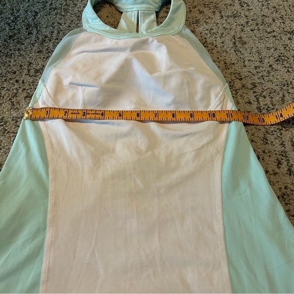 Lululemon Run: Make it Count Mint Green & White Scuba Tank Size - Picture 11 of 13